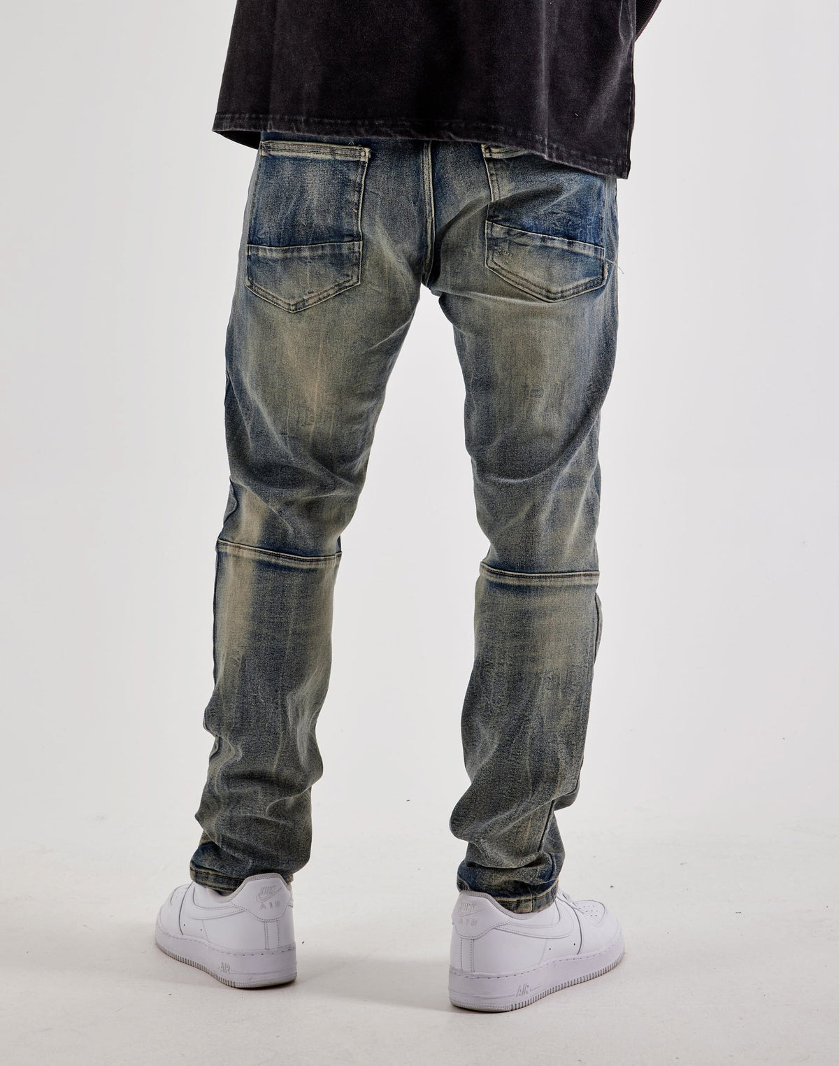 Smoke Rise Slim Distressed Jeans